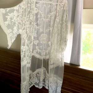 White lace kimono